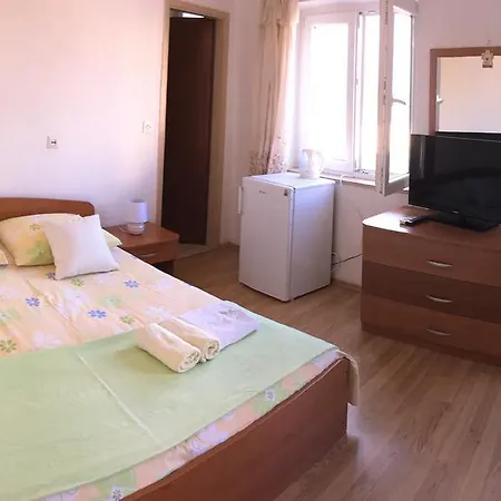 بيت ضيافة Cipre لومباردا